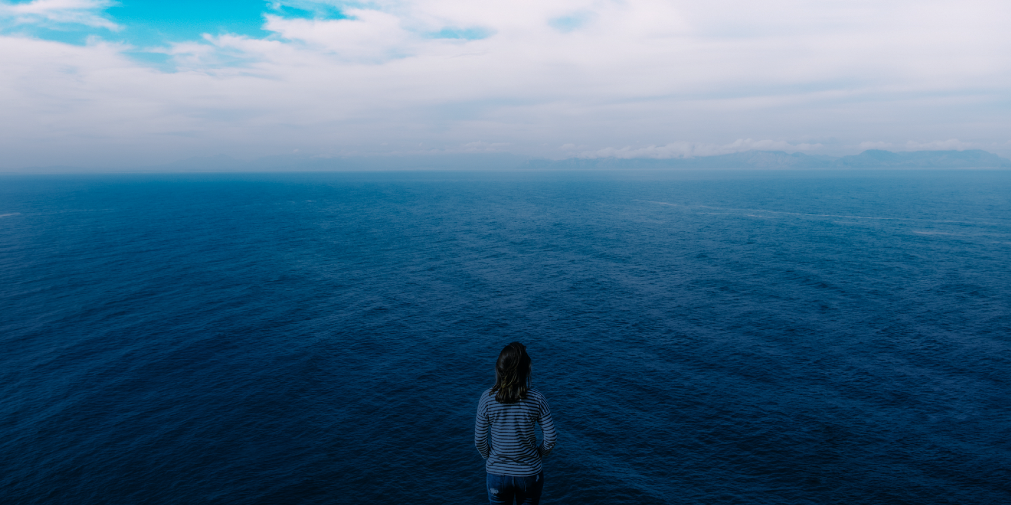 5 Simple Tactics to Stay Calm, Grounded & Connected During Stressful Times