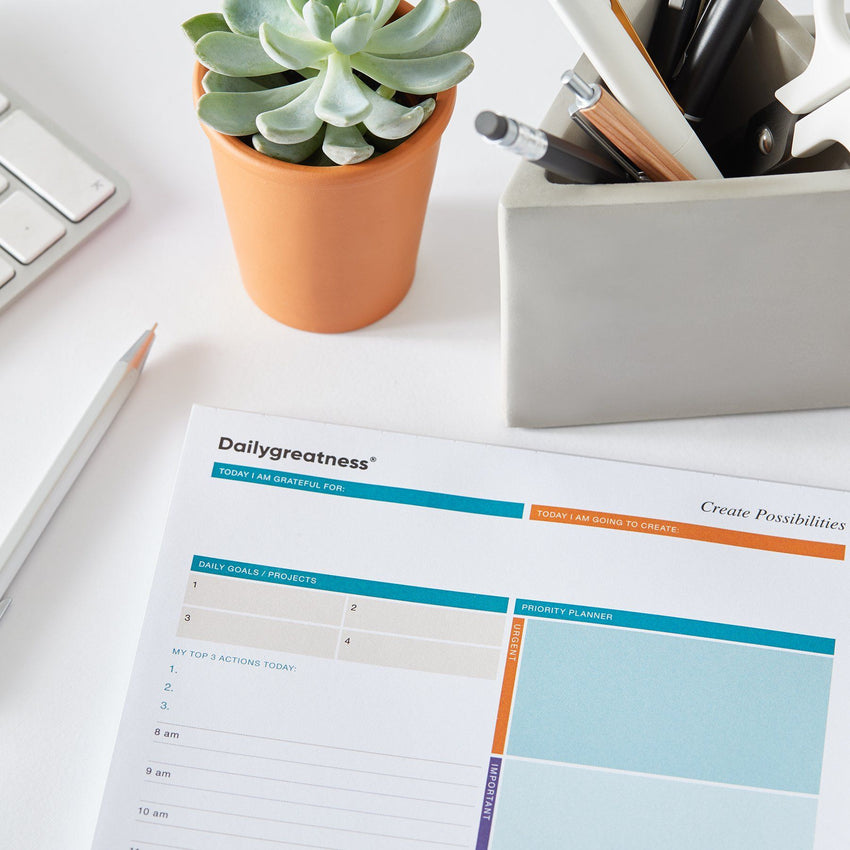Bundle - Dailygreatness Success At Work, Business Undated and Deskpad