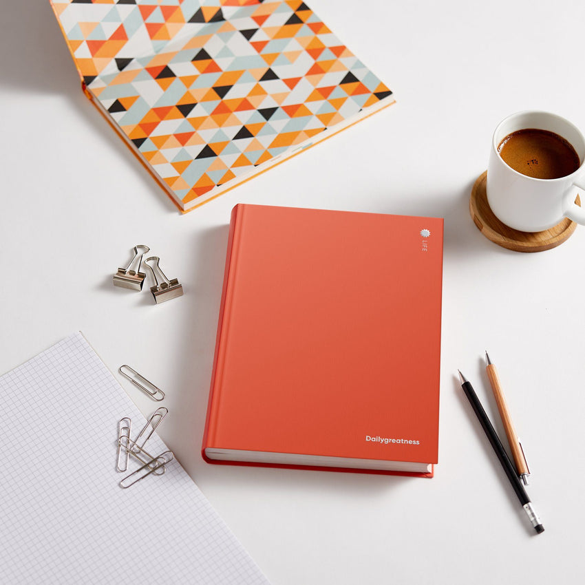 Bundle - Dailygreatness Original, Business Undated and Deskpad
